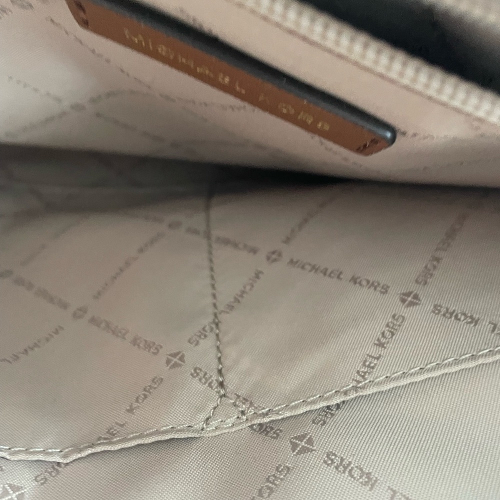 Michael Kors Crossbody